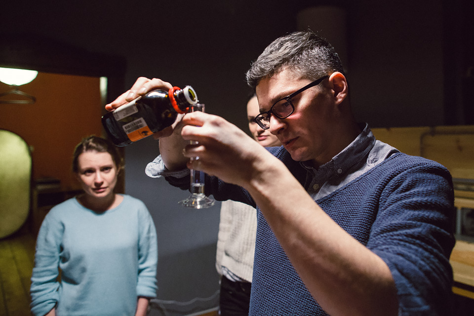 Warsztaty mokrego kolodionu Zdjęcia z warsztatów mokrego kolodionu | warsztaty-fotograficzne.org | grudzień 2013