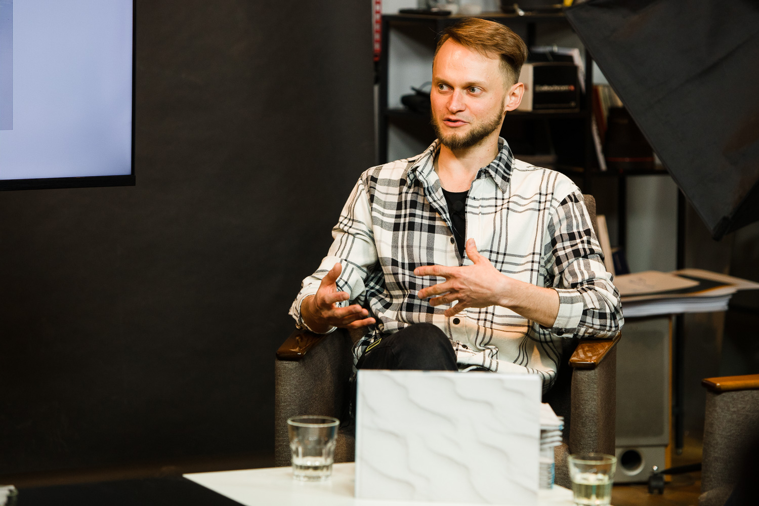Marcin Jania podczas premiery swojego albumu „Być morze” - fot. Adam Mikosz